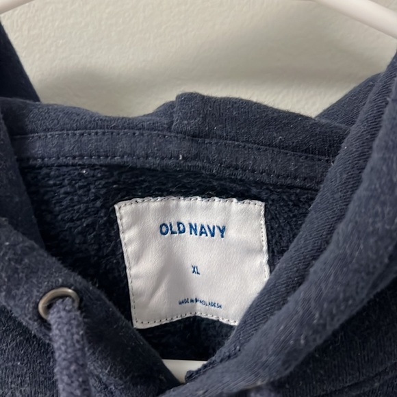 Old Navy Men's Pullover Sweater - Picture 4 of 4